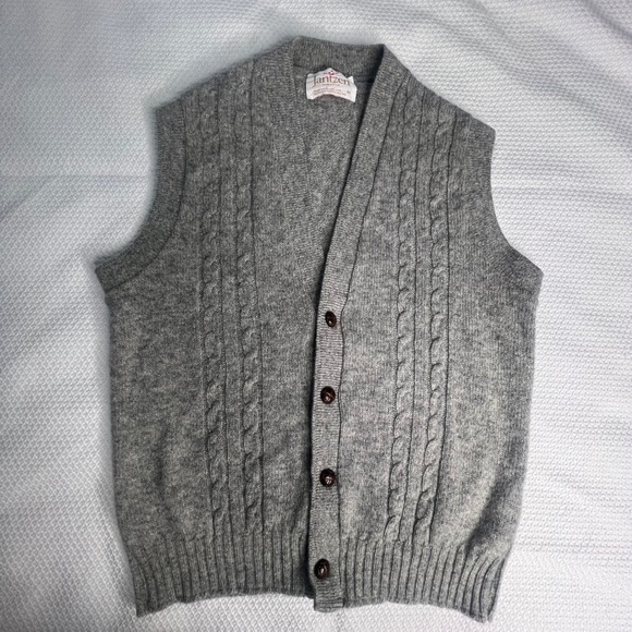 Jantzen Other - Vintage Jantzen Mens Sz M Gray Cable Knit Button Front Sweater Vest Made in USA